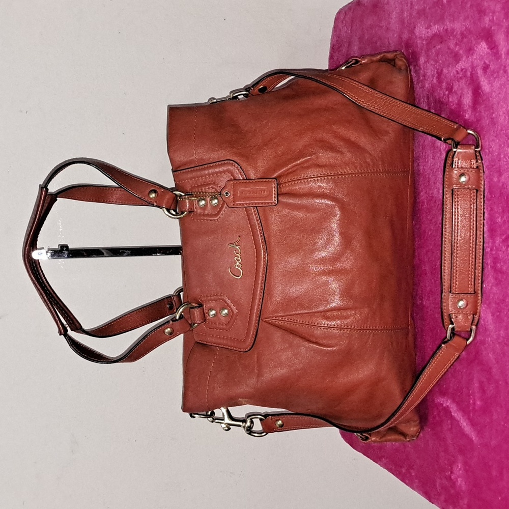 Coach All  leather shoulder bag with removable shoulder strap.